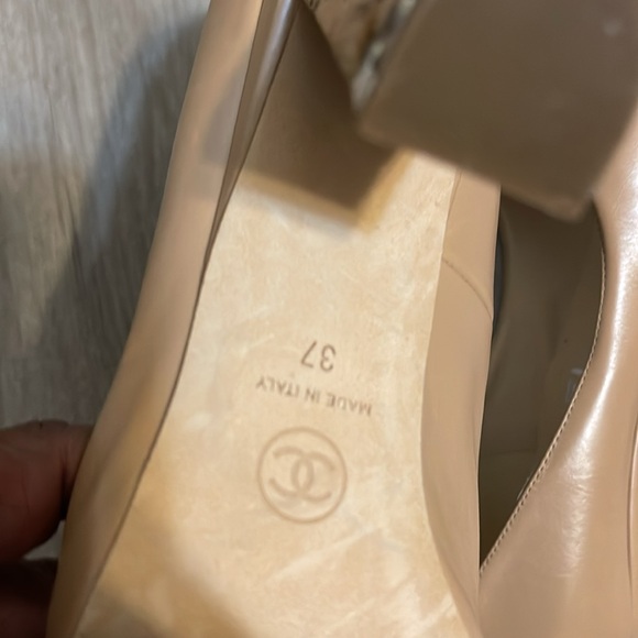 CHANEL BEIGE LEATHER PEEP TOE PLATFORM CORK CHAIN HEEL"CC" PUMPS HEELS 37 - Picture 6 of 8